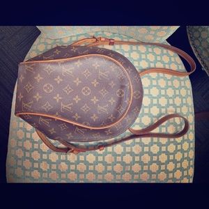 💕Louis Vuitton back pack 💐